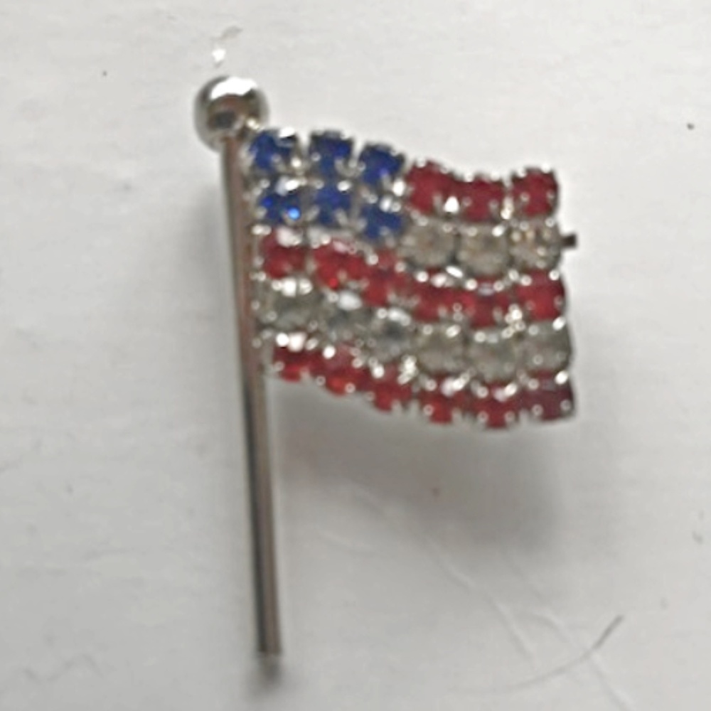 Patriotic American Flag Rhinestone Pin Brooch NOS
